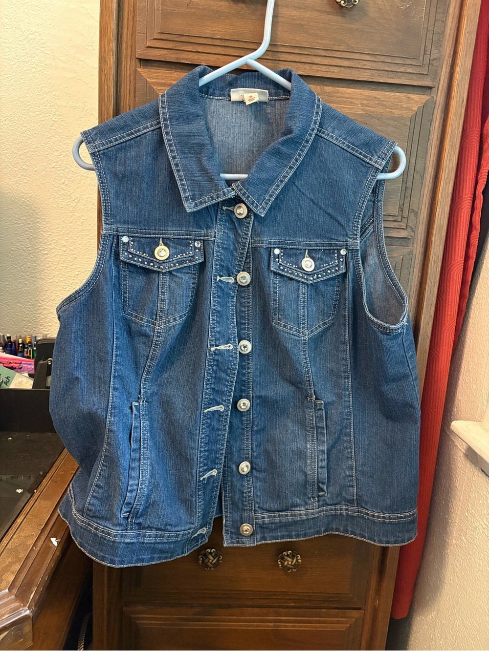 Dress Barn Sleeveless Denim Vest in Medium Blue
